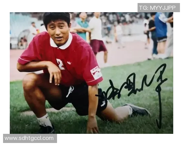 飞翔的足球巨星们他们的外号如同鸟儿般自由翱翔