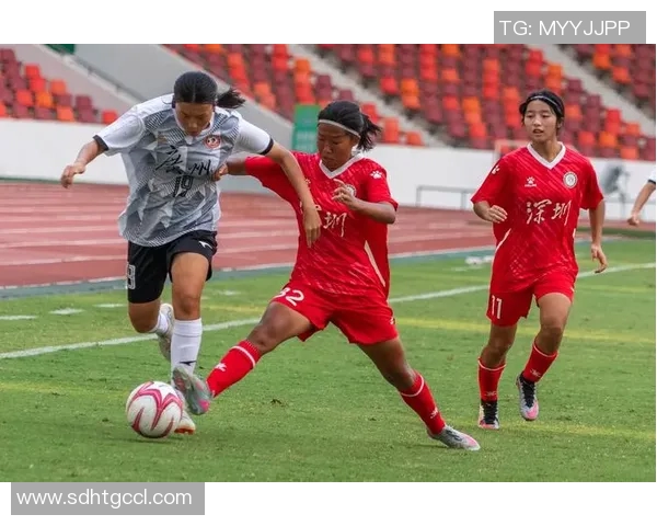 女足挑战美国U16青少年队展现实力与潜力的精彩对决